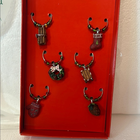 2008 Boston Warehouse Christmas Wine Markers Set - Picture 2 of 9